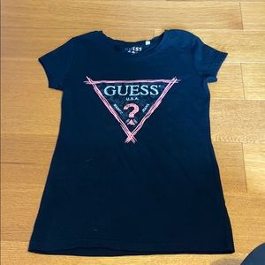 GUESS t shirt